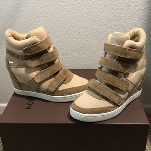 Leather Velcro wedged sneakers